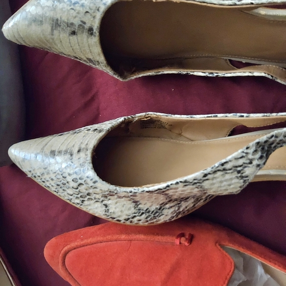 Shoe Bundle Franco Sarto Red And Blue Suede Flats And Calvin Klein GENTLY LOVED - Picture 3 of 14